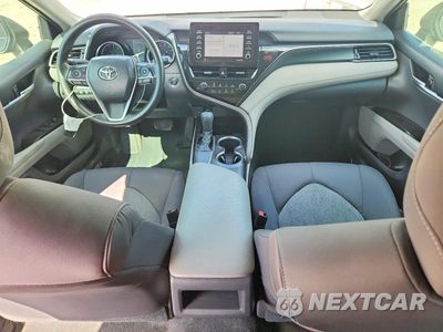 Zdjęcie 8 z 12 samochodu: 2021 TOYOTA CAMRY LE VIN:4T1R11AK1MU591105 - miniatura