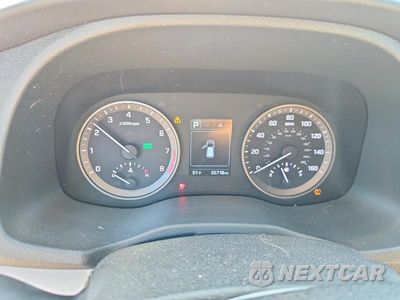 Zdjęcie 9 z 13 samochodu: 2017 HYUNDAI TUCSON SE VIN:KM8J33A44HU301563 - miniatura