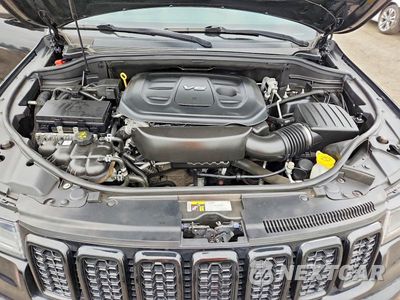 Zdjęcie 12 z 13 samochodu: 2017 JEEP GRAND CHEROKEE LIMITED VIN:1C4RJFBGXHC831453 - miniatura