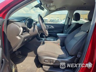 Zdjęcie 7 z 13 samochodu: 2019 CHEVROLET TRAVERSE LT VIN:1GNERGKW0KJ233709 - miniatura