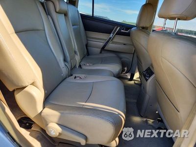 Zdjęcie 11 z 13 samochodu: 2008 TOYOTA HIGHLANDER HYBRID LIMITED VIN:JTEEW44A982016417 - miniatura