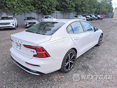 Czwarte zdjęcie samochodu z boku: 2024 VOLVO S60 PLUS VIN:7JRL12TL4RG282645 - miniatura