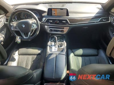 Zdjęcie 8 z 12 samochodu: 2017 BMW 750 XI VIN:WBA7F2C54HG422059 - miniatura