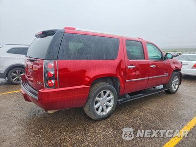 Trzecie zdjęcie samochodu z tyłu: 2013 GMC YUKON XL DENALI VIN:1GKS2MEFXDR357439 - miniatura