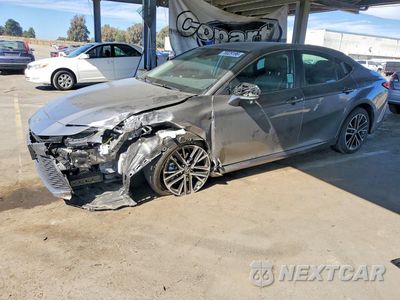 2025 TOYOTA CAMRY XLE 4T1DAACK3SU605087 - główne zdjęcie licytacji z USA - miniatura