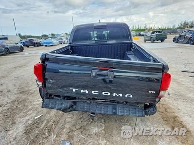 Zdjęcie 6 z 12 samochodu: 2018 TOYOTA TACOMA SR5 V6 VIN:5TFAZ5CN7JX069372 - miniatura