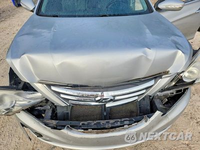 Zdjęcie 11 z 12 samochodu: 2014 HYUNDAI SONATA SE VIN:5NPEC4AC6EH847032 - miniatura
