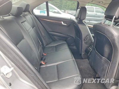 Zdjęcie 10 z 12 samochodu: 2013 MERCEDES-BENZ C 300 4MATIC VIN:WDDGF8AB1DG080827 - miniatura