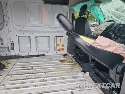 Zdjęcie 11 z 14 samochodu: 2024 FORD TRANSIT T-250 DELIVERY VAN VIN:1FTBR1Y89RKB17723 - miniatura