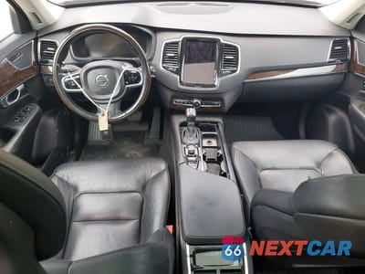 Zdjęcie 8 z 12 samochodu: 2016 VOLVO XC90 T6 VIN:YV4A22PK4G1087954 - miniatura