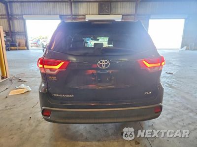 Zdjęcie 6 z 13 samochodu: 2019 TOYOTA HIGHLANDER XLE VIN:5TDKZRFH3KS572857 - miniatura