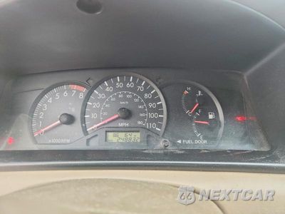 Zdjęcie 9 z 13 samochodu: 2005 TOYOTA COROLLA CE VIN:1NXBR32E25Z450320 - miniatura