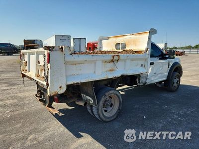 Trzecie zdjęcie samochodu z tyłu: 2017 FORD F550 SUPER DUTY DUMP TRUCK VIN:1FDUF5HY3HEE46256 - miniatura