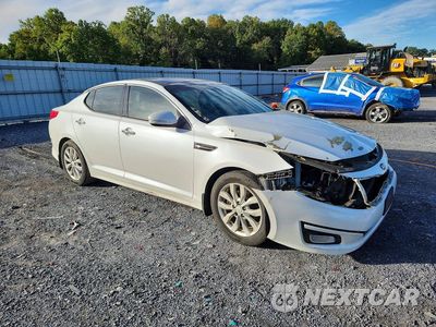 Czwarte zdjęcie samochodu z boku: 2014 KIA OPTIMA EX VIN:5XXGN4A71EG324955 - miniatura
