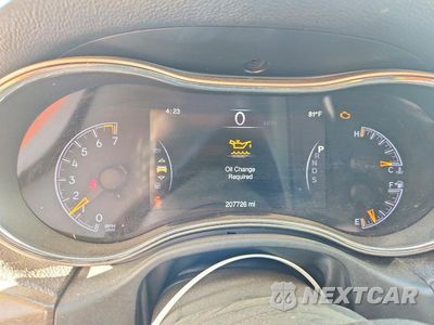 Zdjęcie 9 z 13 samochodu: 2014 JEEP GRAND CHEROKEE LAREDO VIN:1C4RJEAG3EC136917 - miniatura