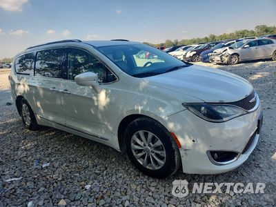 Czwarte zdjęcie samochodu z boku: 2018 CHRYSLER PACIFICA TOURING L VIN:2C4RC1BG5JR217131 - miniatura