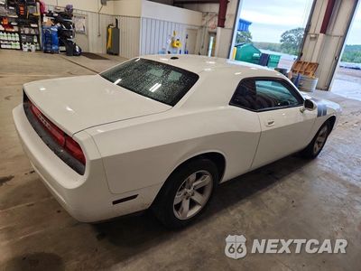 Trzecie zdjęcie samochodu z tyłu: 2010 DODGE CHALLENGER SE VIN:2B3CJ4DV8AH322942 - miniatura