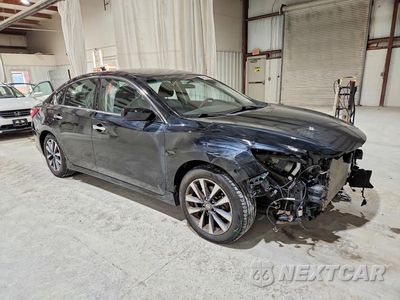Czwarte zdjęcie samochodu z boku: 2017 NISSAN ALTIMA 2.5 SV VIN:1N4AL3AP3HC294552 - miniatura