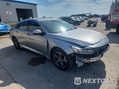 Czwarte zdjęcie samochodu z boku: 2018 HONDA ACCORD EX VIN:1HGCV1F4XJA128001 - miniatura