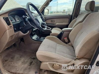 Zdjęcie 7 z 12 samochodu: 1999 TOYOTA 4RUNNER SR5 VIN:JT3GN86R3X0105912 - miniatura