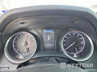 Zdjęcie 9 z 12 samochodu: 2018 TOYOTA CAMRY SE VIN:4T1B11HK5JU553573 - miniatura