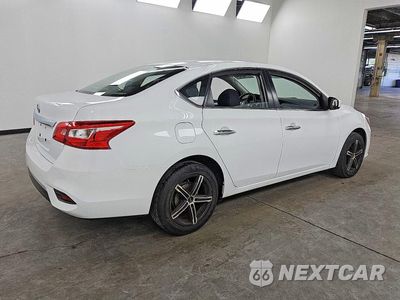 Trzecie zdjęcie samochodu z tyłu: 2019 NISSAN SENTRA S VIN:3N1AB7AP7KY227703 - miniatura
