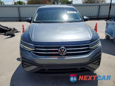 Piąte zdjęcie samochodu w środku: 2023 VOLKSWAGEN TIGUAN S VIN:3VVFB7AX8PM078902 - miniatura