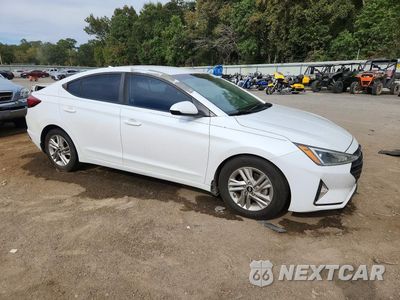 Czwarte zdjęcie samochodu z boku: 2020 HYUNDAI ELANTRA SEL VIN:5NPD84LF8LH501968 - miniatura
