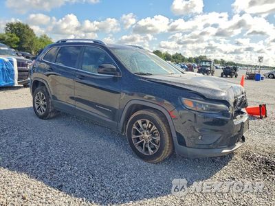 Czwarte zdjęcie samochodu z boku: 2019 JEEP CHEROKEE LATITUDE PLUS VIN:1C4PJLLB6KD160437 - miniatura