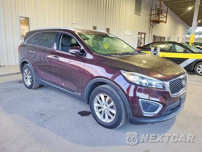 Czwarte zdjęcie samochodu z boku: 2016 KIA SORENTO LX V6 VIN:5XYPGDA59GG004192 - miniatura