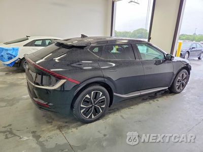 Trzecie zdjęcie samochodu z tyłu: 2024 KIA EV6 WIND VIN:KNDC34LA8R5198648 - miniatura