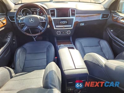 Zdjęcie 8 z 13 samochodu: 2015 MERCEDES-BENZ GL 550 4MATIC VIN:4JGDF7DE4FA532235 - miniatura