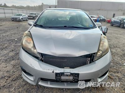 Piąte zdjęcie samochodu w środku: 2013 HONDA FIT SPORT VIN:JHMGE8H51DC008917 - miniatura