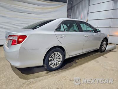 Trzecie zdjęcie samochodu z tyłu: 2013 TOYOTA CAMRY LE VIN:4T1BF1FK6DU687730 - miniatura