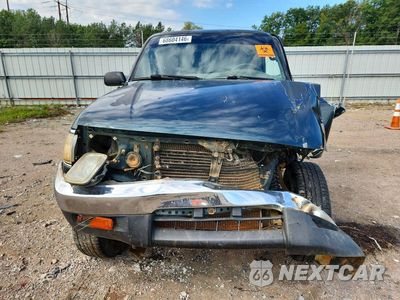 Piąte zdjęcie samochodu w środku: 1997 TOYOTA TACOMA BASE VIN:4TAWM72N8VZ298862 - miniatura