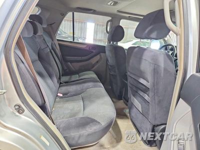 Zdjęcie 11 z 13 samochodu: 2004 TOYOTA 4RUNNER SPORT EDITION VIN:JTEZU14R648014983 - miniatura