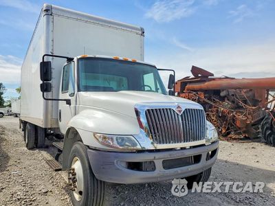 Czwarte zdjęcie samochodu z boku: 2019 INTERNATIONAL 4300 BOX TRUCK VIN:3HAMMMML6KL697225 - miniatura