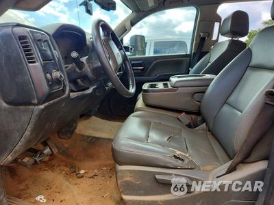 Zdjęcie 7 z 12 samochodu: 2019 CHEVROLET SILVERADO C3500 VIN:1GB4CVCY6KF211988 - miniatura