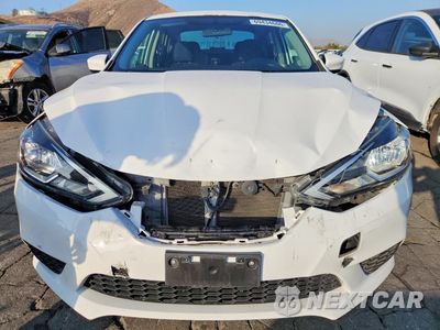 Piąte zdjęcie samochodu w środku: 2016 NISSAN SENTRA SV VIN:3N1AB7AP5GY319237 - miniatura