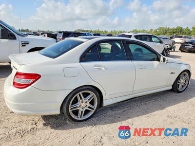 Trzecie zdjęcie samochodu z tyłu: 2010 MERCEDES-BENZ C 300 VIN:WDDGF5EB2AF440827 - miniatura