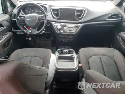 Zdjęcie 8 z 13 samochodu: 2018 CHRYSLER PACIFICA TOURING PLUS VIN:2C4RC1FG3JR237193 - miniatura