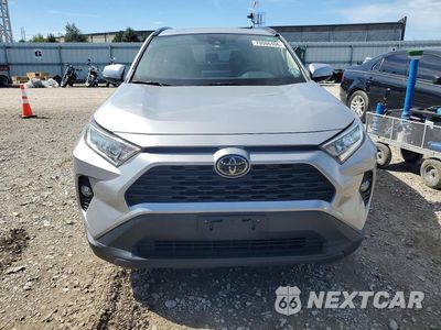 Piąte zdjęcie samochodu w środku: 2020 TOYOTA RAV4 XLE PREMIUM VIN:JTMC1RFV1LJ021004 - miniatura