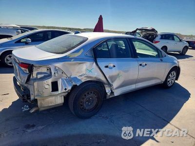 Trzecie zdjęcie samochodu z tyłu: 2020 TOYOTA COROLLA LE VIN:JTDEPRAE0LJ073903 - miniatura