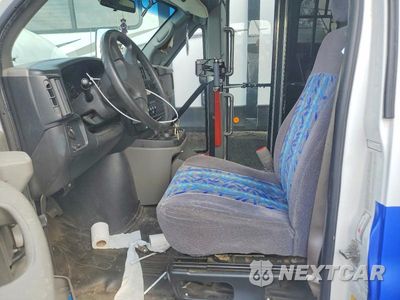 Zdjęcie 7 z 13 samochodu: 2005 CHEVROLET EXPRESS G3500 VIN:1GBJG31U651146721 - miniatura