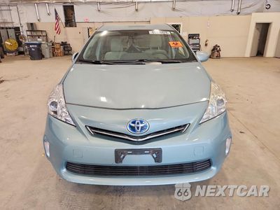 Piąte zdjęcie samochodu w środku: 2014 TOYOTA PRIUS V THREE VIN:JTDZN3EU0EJ008736 - miniatura