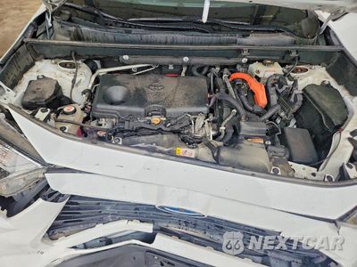 Zdjęcie 12 z 13 samochodu: 2019 TOYOTA RAV4 HYBRID XLE VIN:2T3RWRFV9KW037382 - miniatura