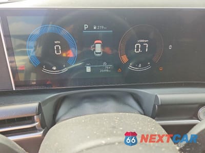 Zdjęcie 9 z 13 samochodu: 2025 HYUNDAI TUCSON SEL VIN:5NMJB3DE1SH468697 - miniatura