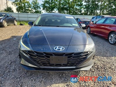 Piąte zdjęcie samochodu w środku: 2021 HYUNDAI ELANTRA SEL VIN:5NPLM4AG6MH044260 - miniatura