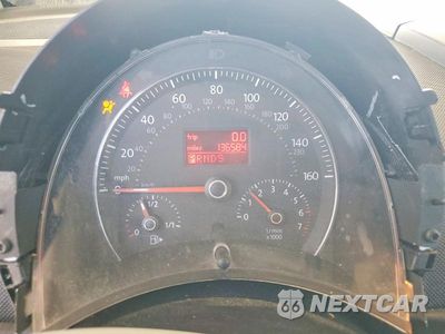 Zdjęcie 9 z 12 samochodu: 2007 VOLKSWAGEN NEW BEETLE CONVERTIBLE OPTION PACKAGE 2 VIN:3VWSG31Y07M406634 - miniatura