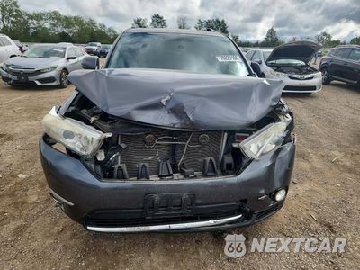 Piąte zdjęcie samochodu w środku: 2013 TOYOTA HIGHLANDER LIMITED VIN:5TDDK3EH1DS242729 - miniatura